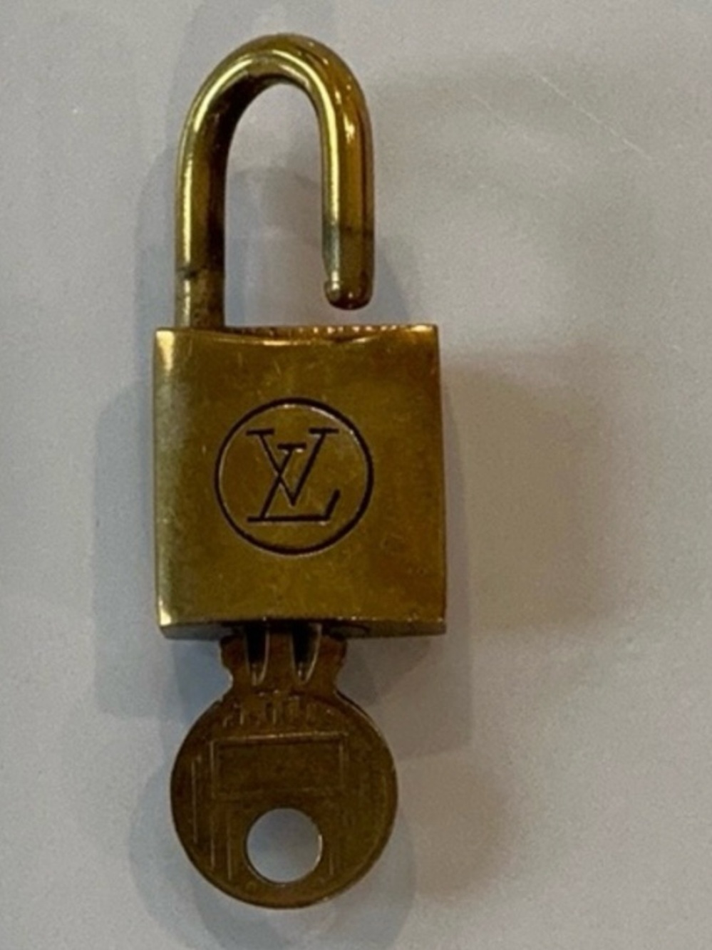 Louis Vuitton Gold Padlock Key #221 Brass Lock LV Bag Accessory Authentic - Picture 6 of 7